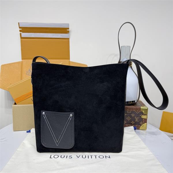 2026120181651190 270